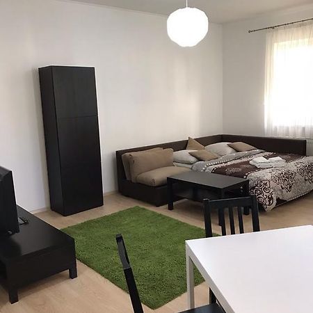 Gil Apartments, Квартира Студия В Самом Центре Пл Петефи Úzhgorod Exterior foto